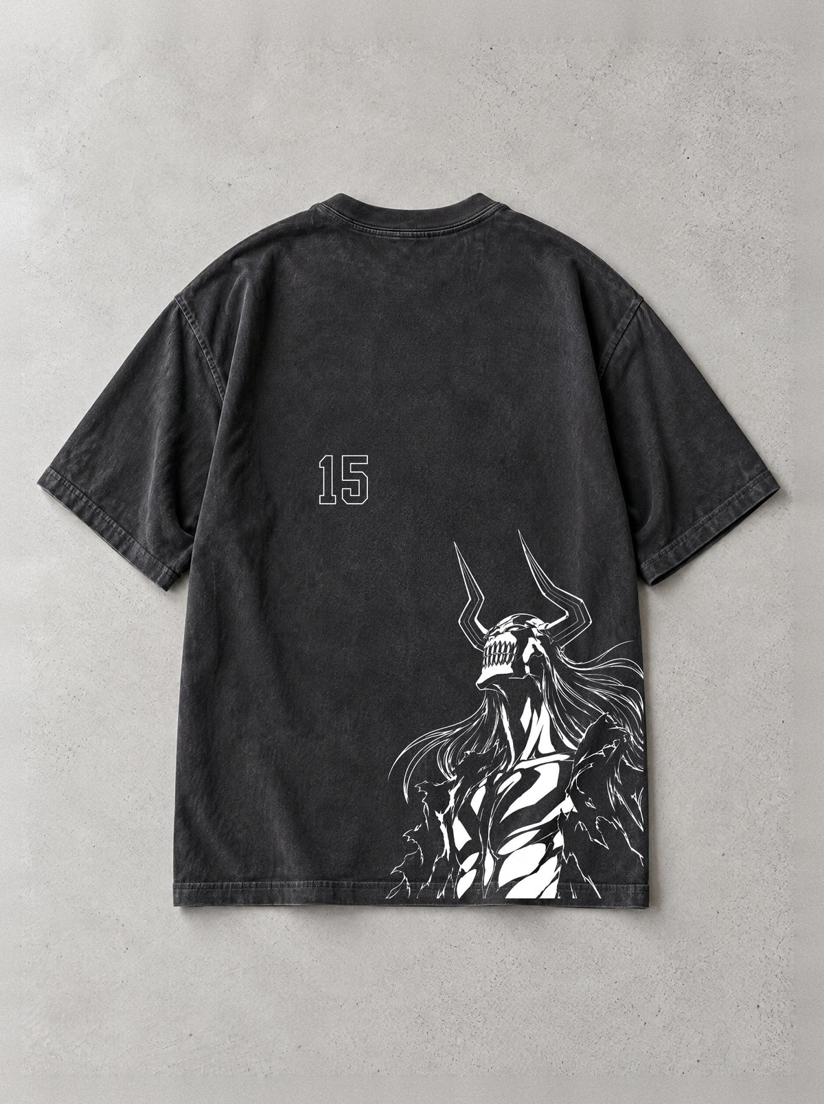 Fifteen Horned Hollow Vintage Tee - Bleach-inspired design by Torazen, back view