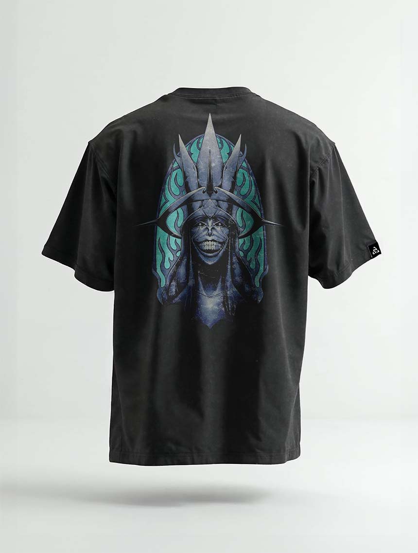 SOLO-LVL ✦ Monarch Gaze Vintage Tee