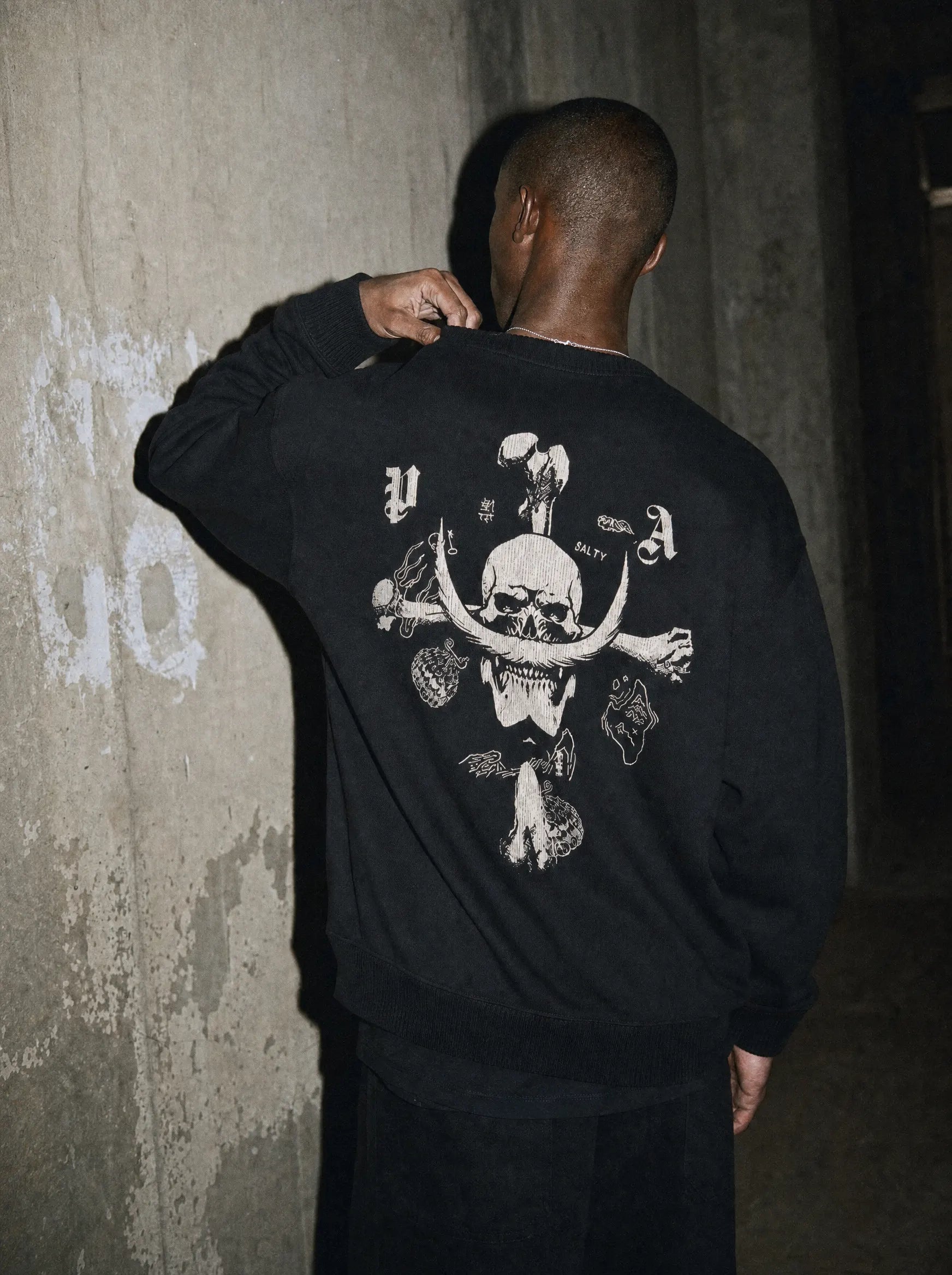 OP ✦ Whitebeard Legacy Knitted Sweater on-model PDP image
