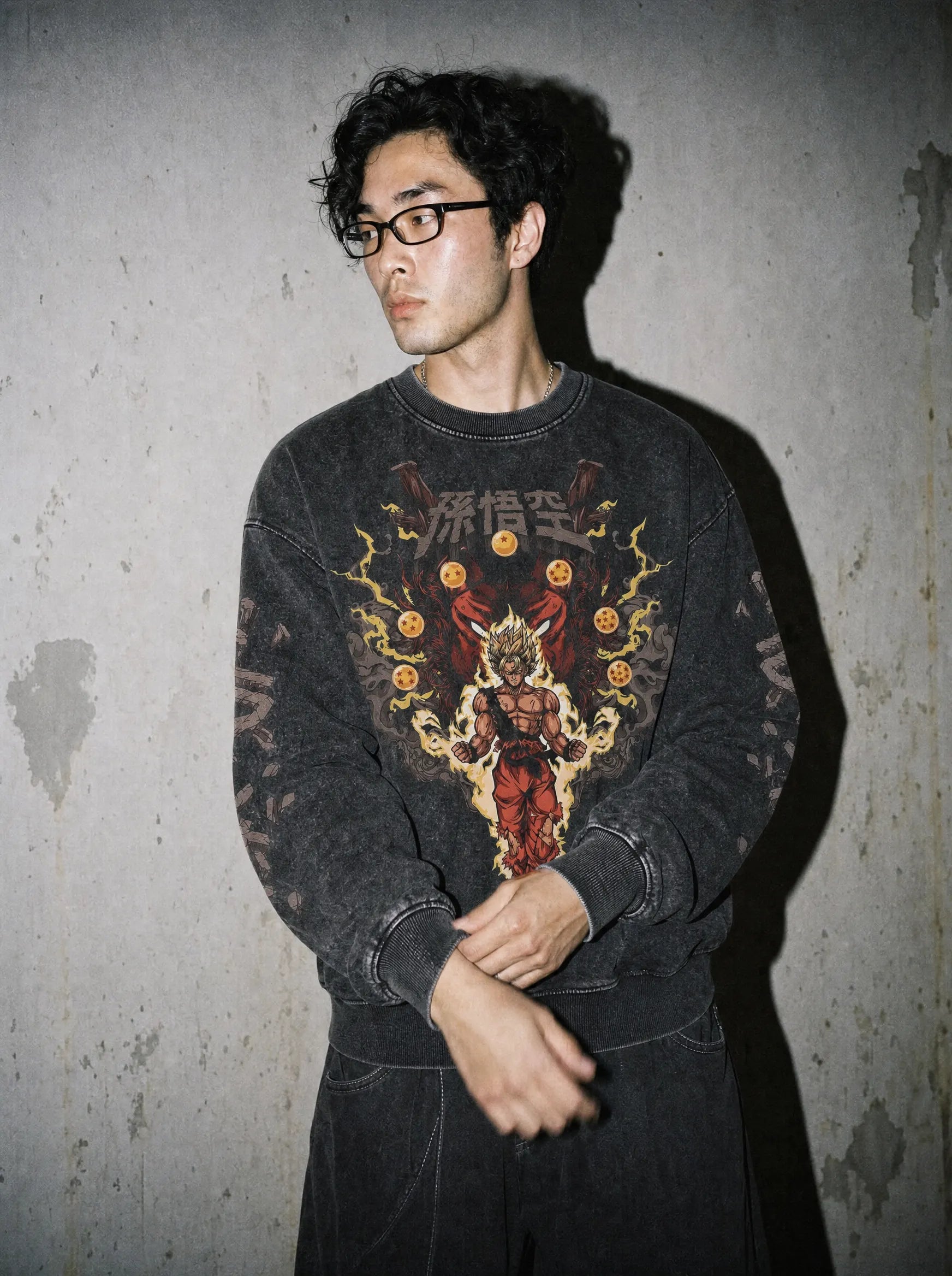 DBZ ✦ Son Kakarot Vintage Sweatshirt on-model PDP image