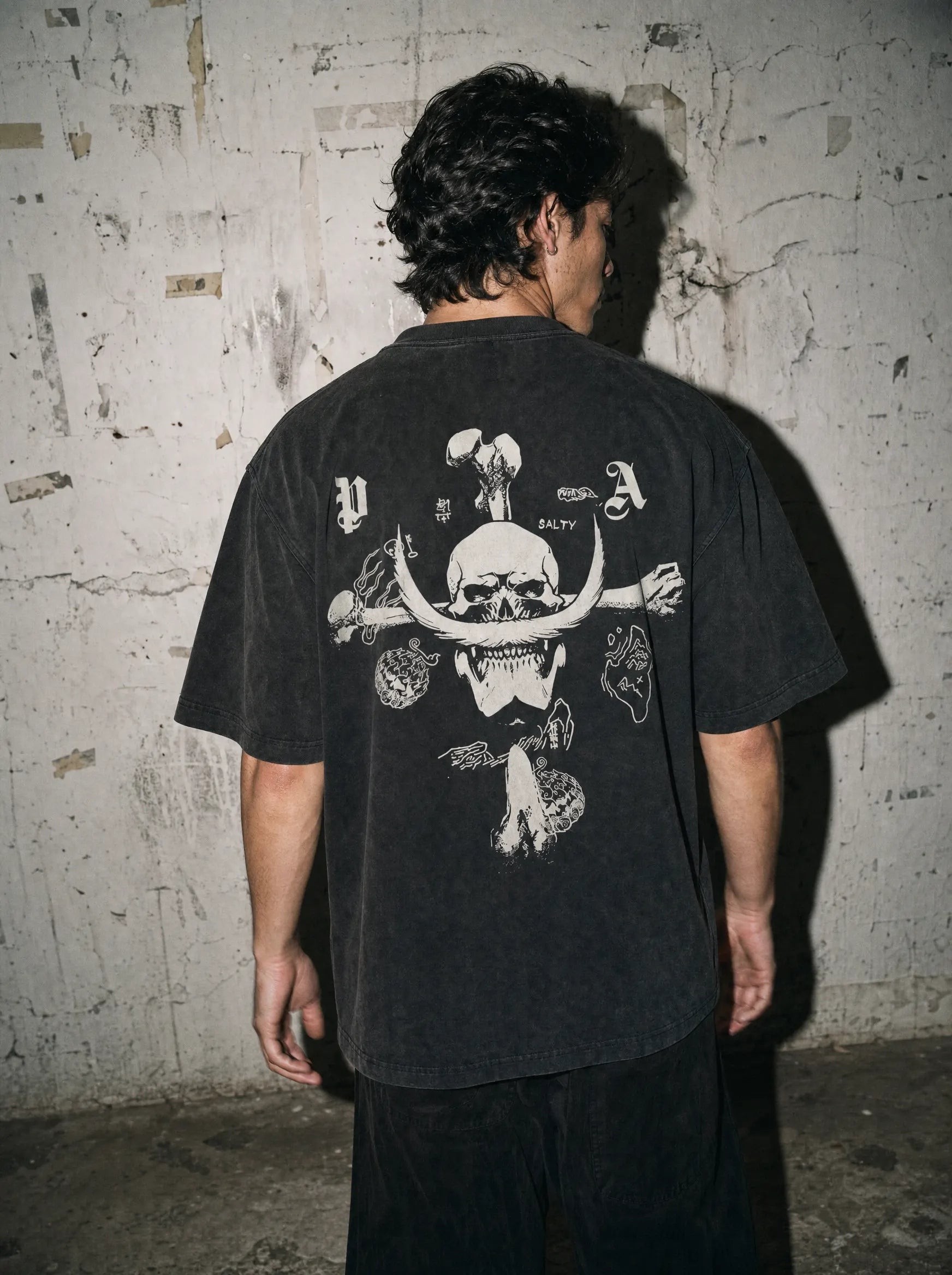 OP ✦ Whitebeard Pirates Legacy Vintage Tee